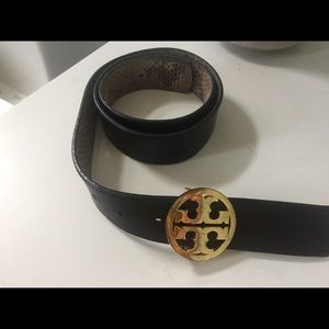 T Burch reversible leather, great con. 1.5 in wide